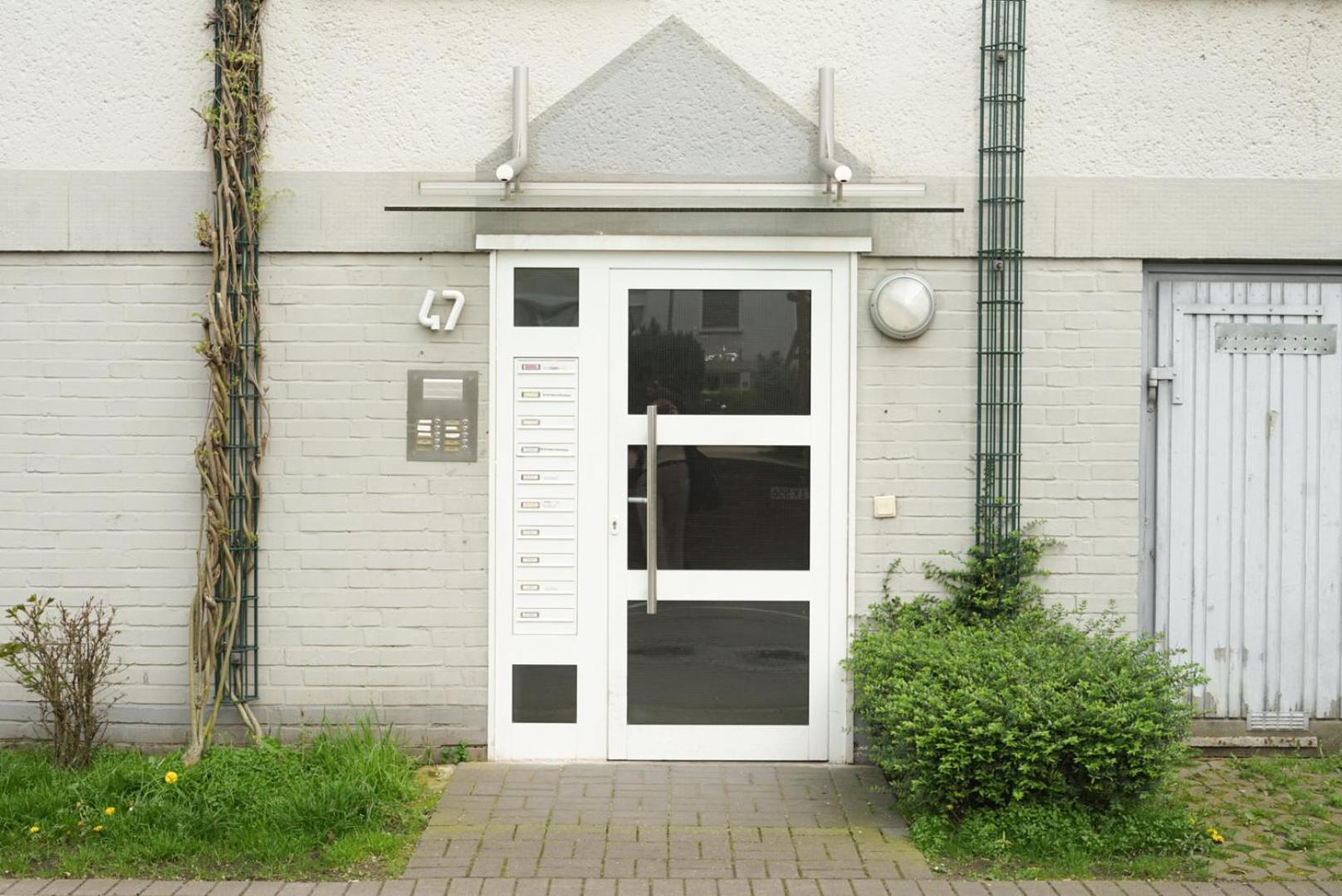 Moeblierte 3-Zimmer-Wohnung Nahe Duesseldorf In Duisburg-Sued מראה חיצוני תמונה